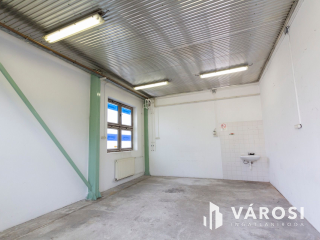 Kiadó raktárak: 27 - 375 m2 között