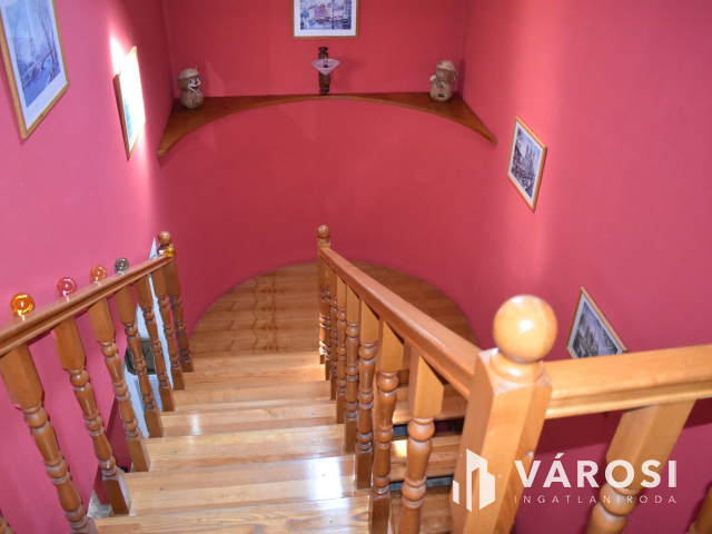 6 szobás családi ház a paradicsomban!