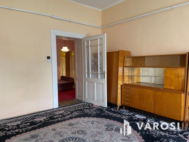 Befektetés vagy lakóház jó helyen