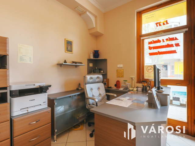Orvosi komplexumnak is kiváló ingatlan eladó a belvárosban