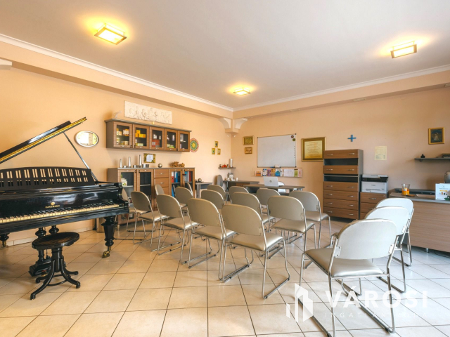 Orvosi komplexumnak is kiváló ingatlan eladó a belvárosban