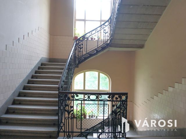 Nagyszerű lakás szenzációs elhelyezkedéssel!