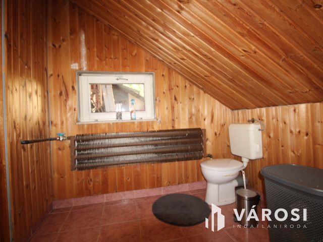 Két generációs négyszintes családi ház Jaminában