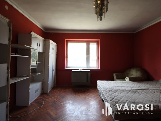 Központhoz közel családi ház eladó Sarkadkeresztúron