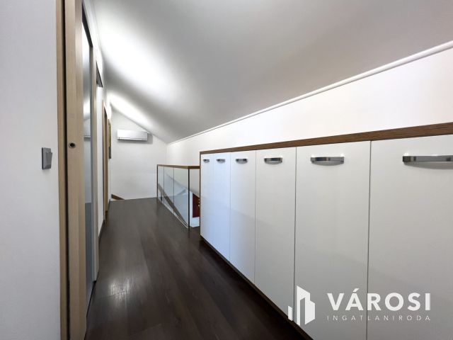 Álomszép luxusotthon, bútorozva eladó