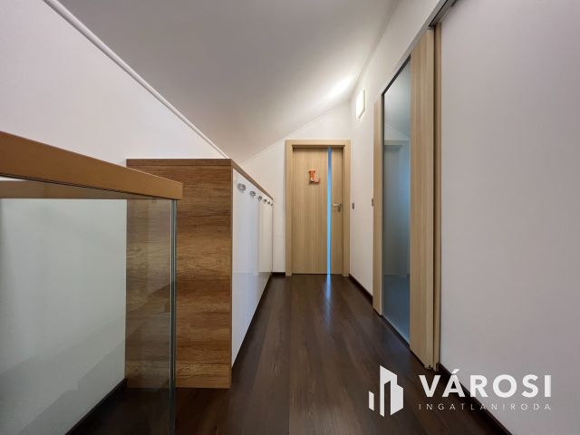 Álomszép luxusotthon, bútorozva eladó