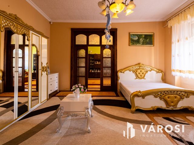 Nagypolgári életérzés Békéscsaba belvárosában