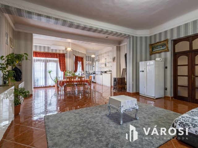 Nagypolgári életérzés Békéscsaba belvárosában