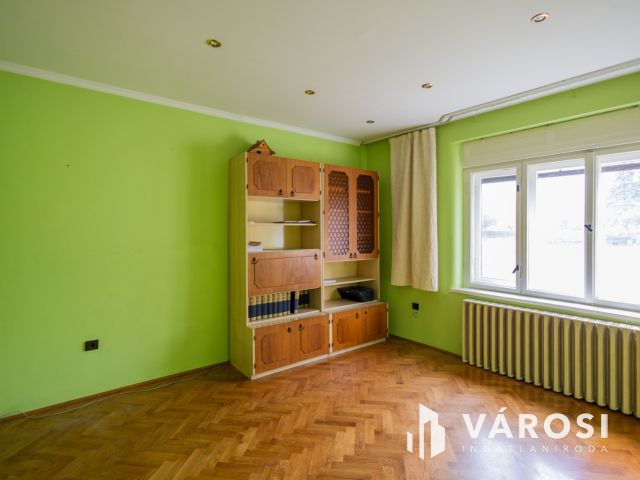 Apartmanház néhány lépésre a Várfürdőtől és a Kastélytól