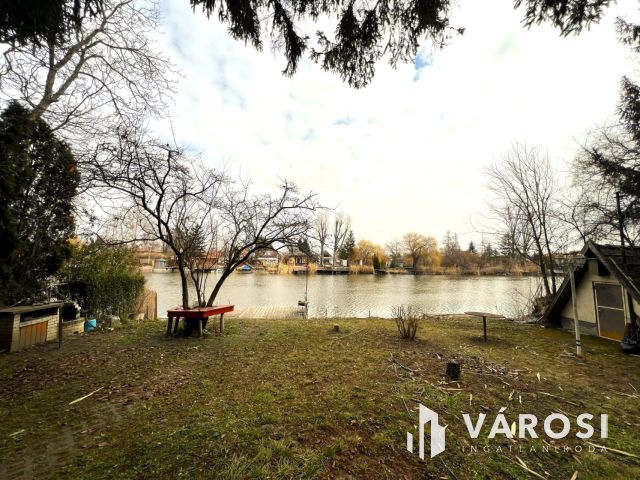 Nyaraljon mindennap saját vízparti otthonában