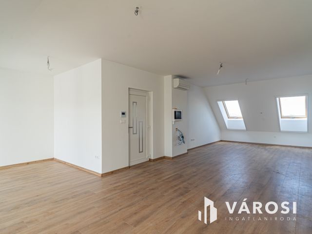 Penthouse a belváros szélén