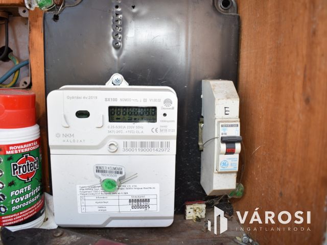 3 szobás családi ház a fürdő mellett!