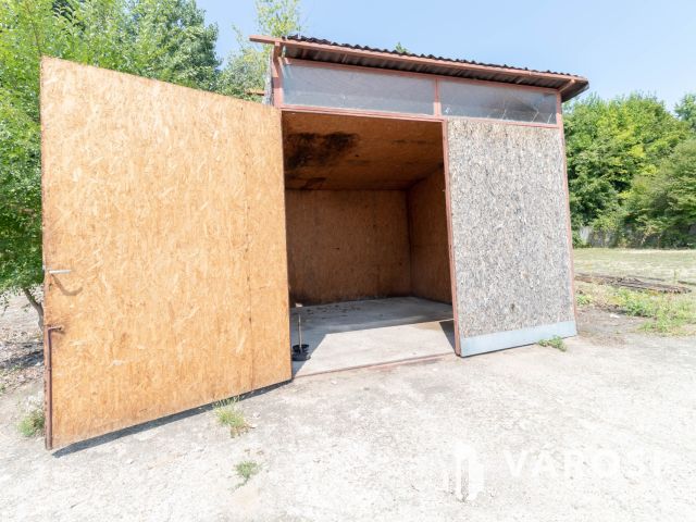 Ipari-logisztikai célokra alkalmas telek, 15.ker., 3498 m2