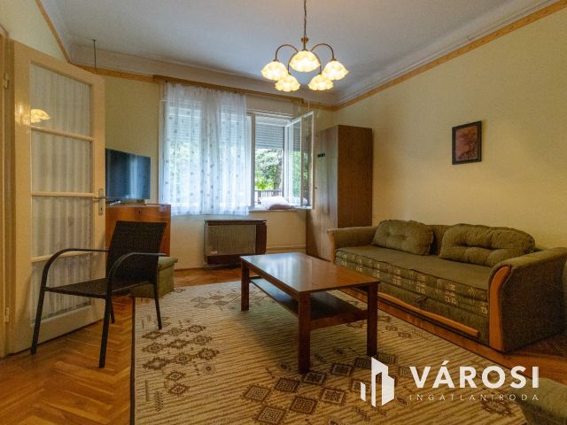 Gondosan karbantartott 2 szobás téglaház