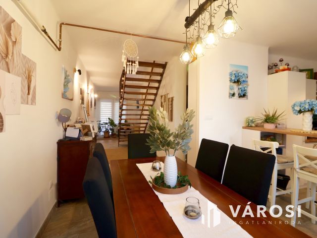 Felújított családi ház az Adyn