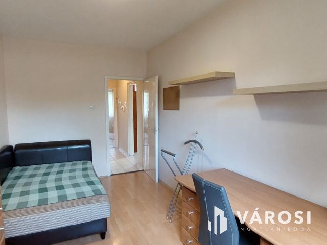 Sétatávolságra a belvároshoz! 3 szobás lakás eladó
