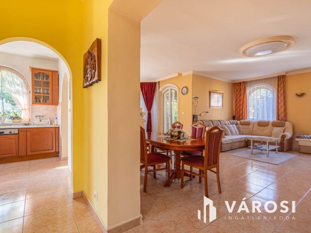 Ez az otthon nem csupán egy ház - igazi családi fészek.