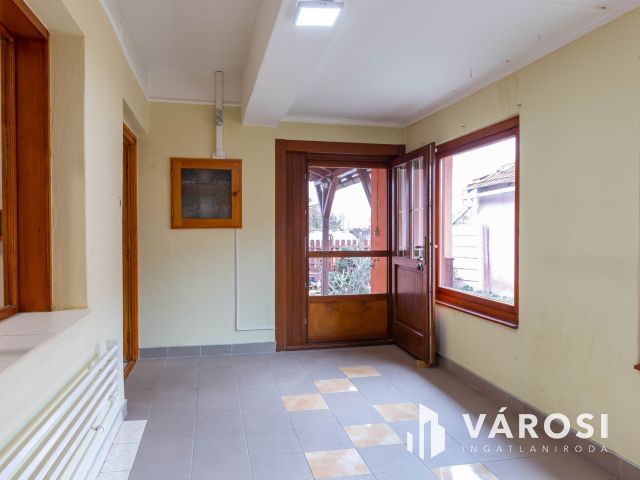 Jó állapotú 3 szobás családi ház Dobozon