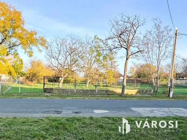 Három telek egyben– ritka befektetői lehetőség!