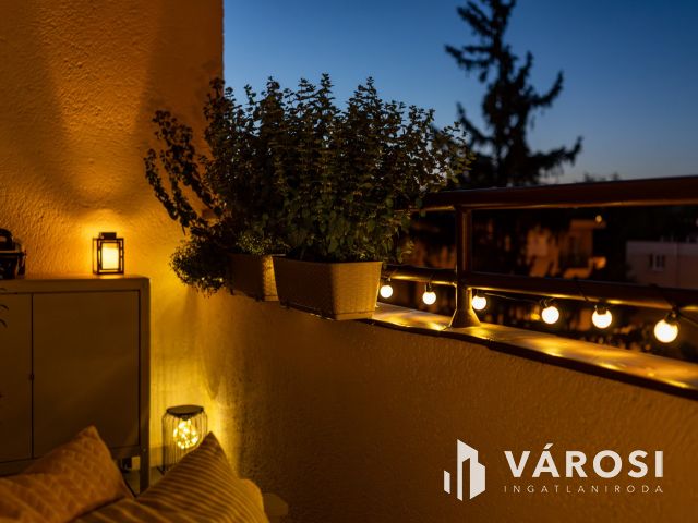 Nagyon Szép Lakás, Nagyon Jó Helyen!