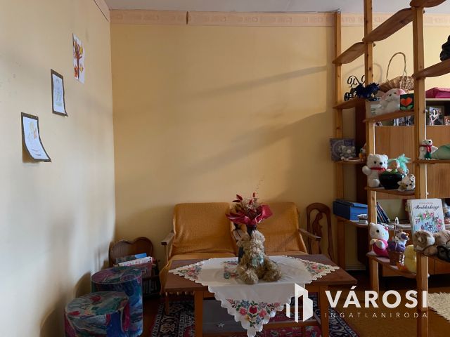 Erkélyes lakás eladó Békésen