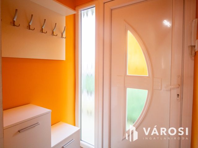 Modern lakás teljes berendezéssel Tótkomlóson