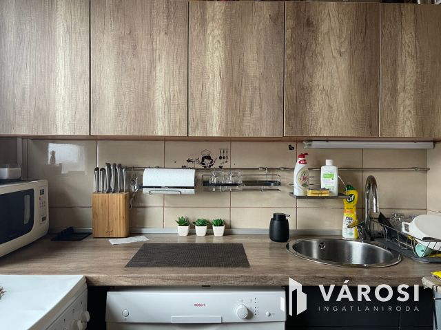 Három szobás panel lakás a Lencsésin