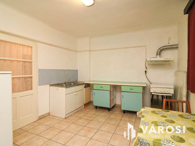 Nagy családi ház eladó vendégház lehetőséggel Gyomán