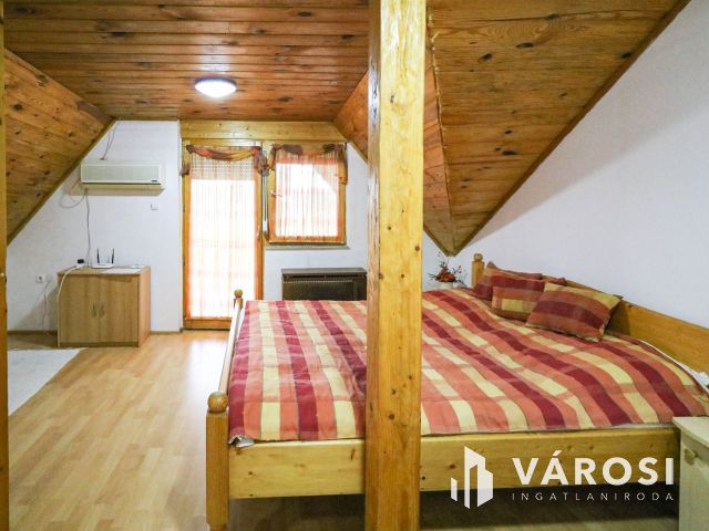 Nagy családi ház eladó vendégház lehetőséggel Gyomán