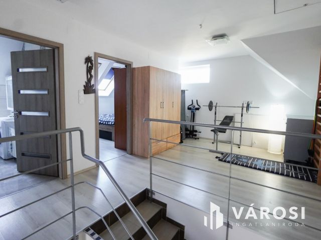 Kertvárosi, 3 lakásos Ikerházfél