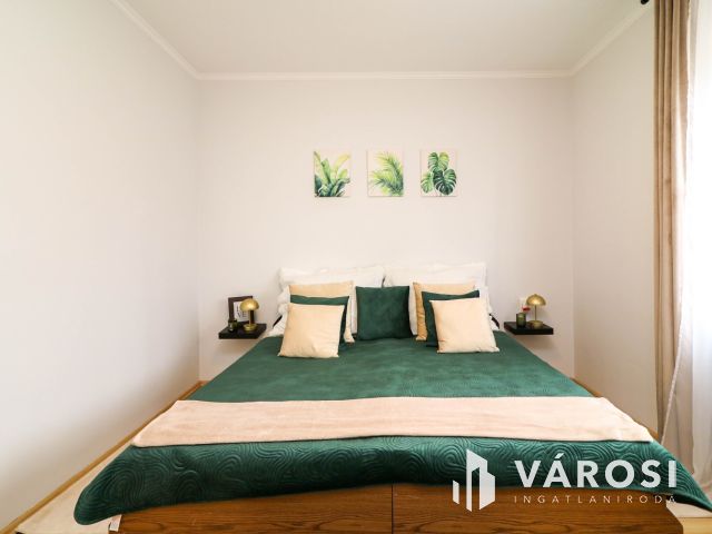 Felújított téglaház közel a Szarvasi úthoz