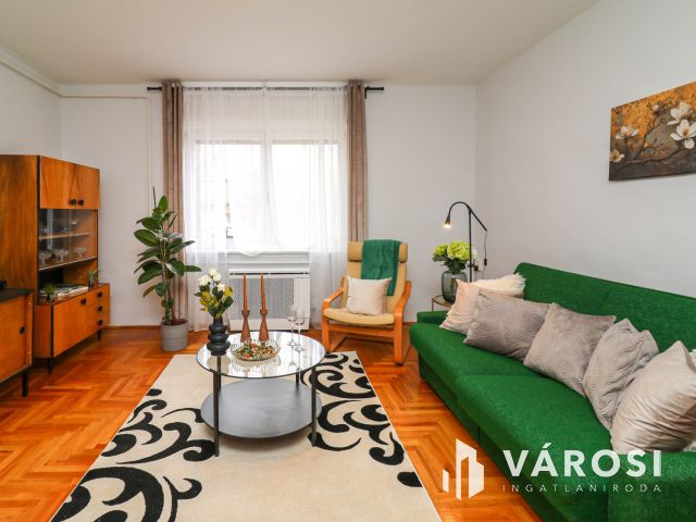 Felújított téglaház közel a Szarvasi úthoz