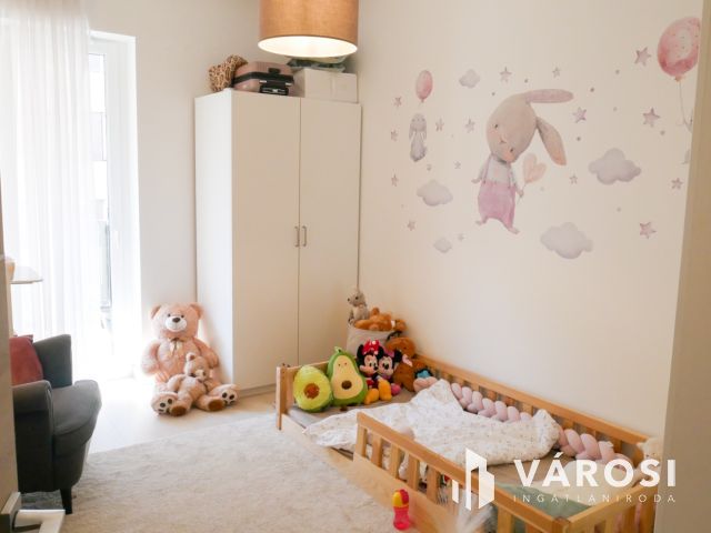 Új építésű három szobás lakás kiadó az I. kerületben