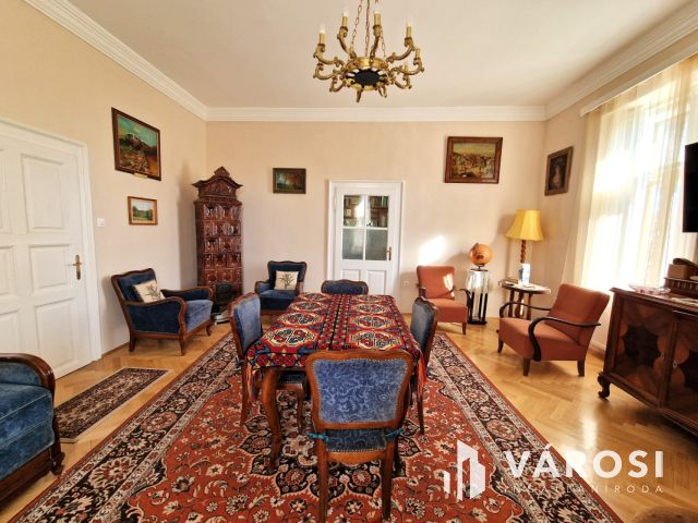 Hangulatos vidéki kúria a Sebes-Körös közelében