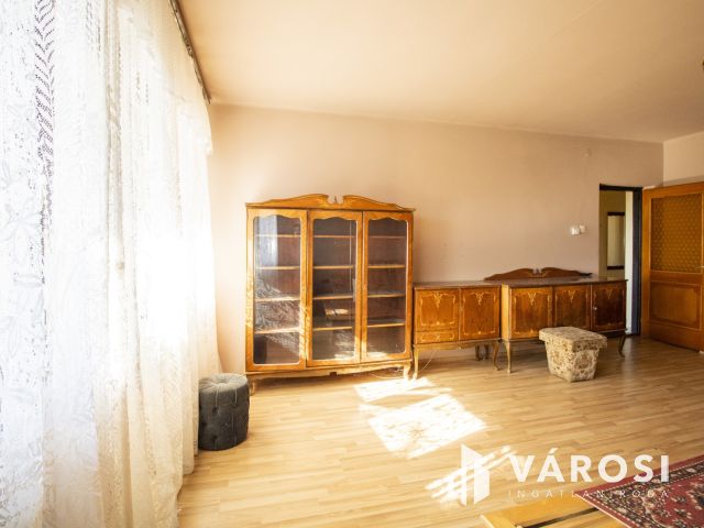 330 nm-es óriásház Orosházán