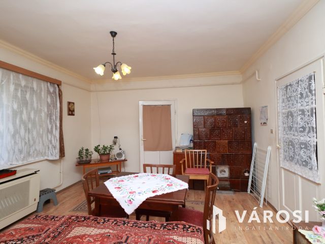 Kis családi fészek