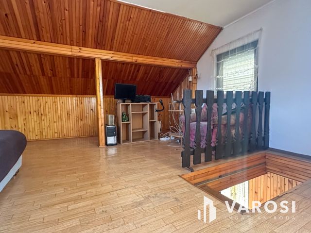 Kercseg Dűlőben, tégla épülettel, zártkert eladó!