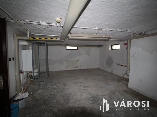 Eladó irodaház Szombathelyen