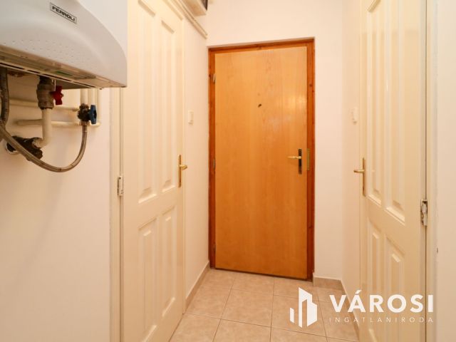 Kiadó garzon lakás Békéscsaba belvárosában