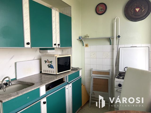 1,5 szobás erkélyes panel a Lencsésin