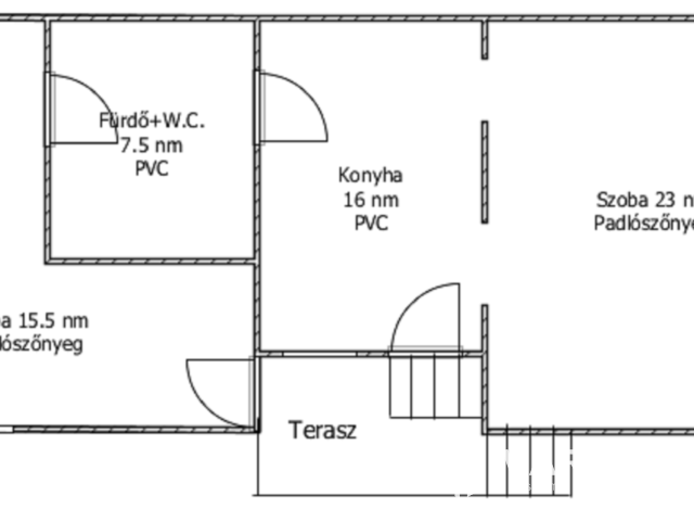 Karancslapujtőn főútvonal mellett családi ház eladó!