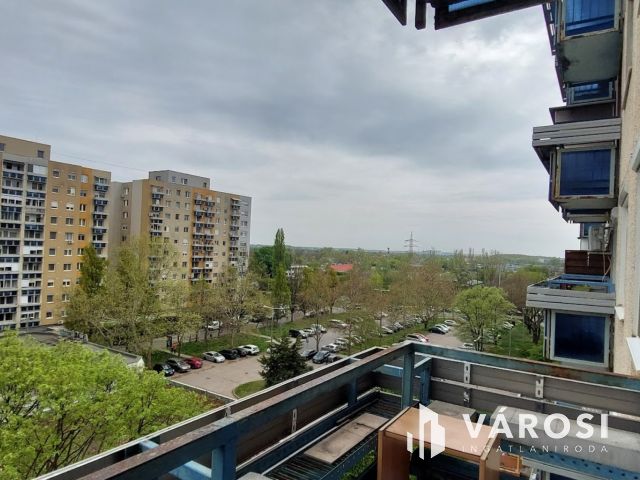 Azonnal költözhető felújított lakás Debrecen Tócóskertben