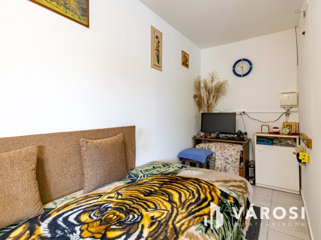 Művelés alól kivont zártkert, Szentmártonkátán eladó