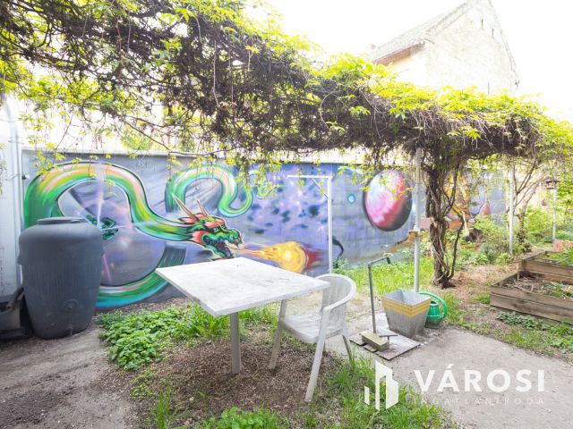 SZEGEDEN Móravároson családi házat kínálok